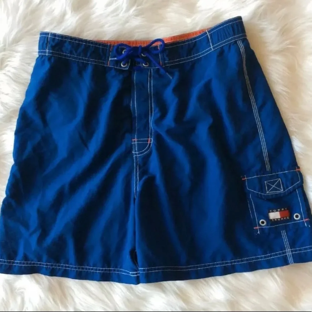 Tommy Hilfiger excellent cross